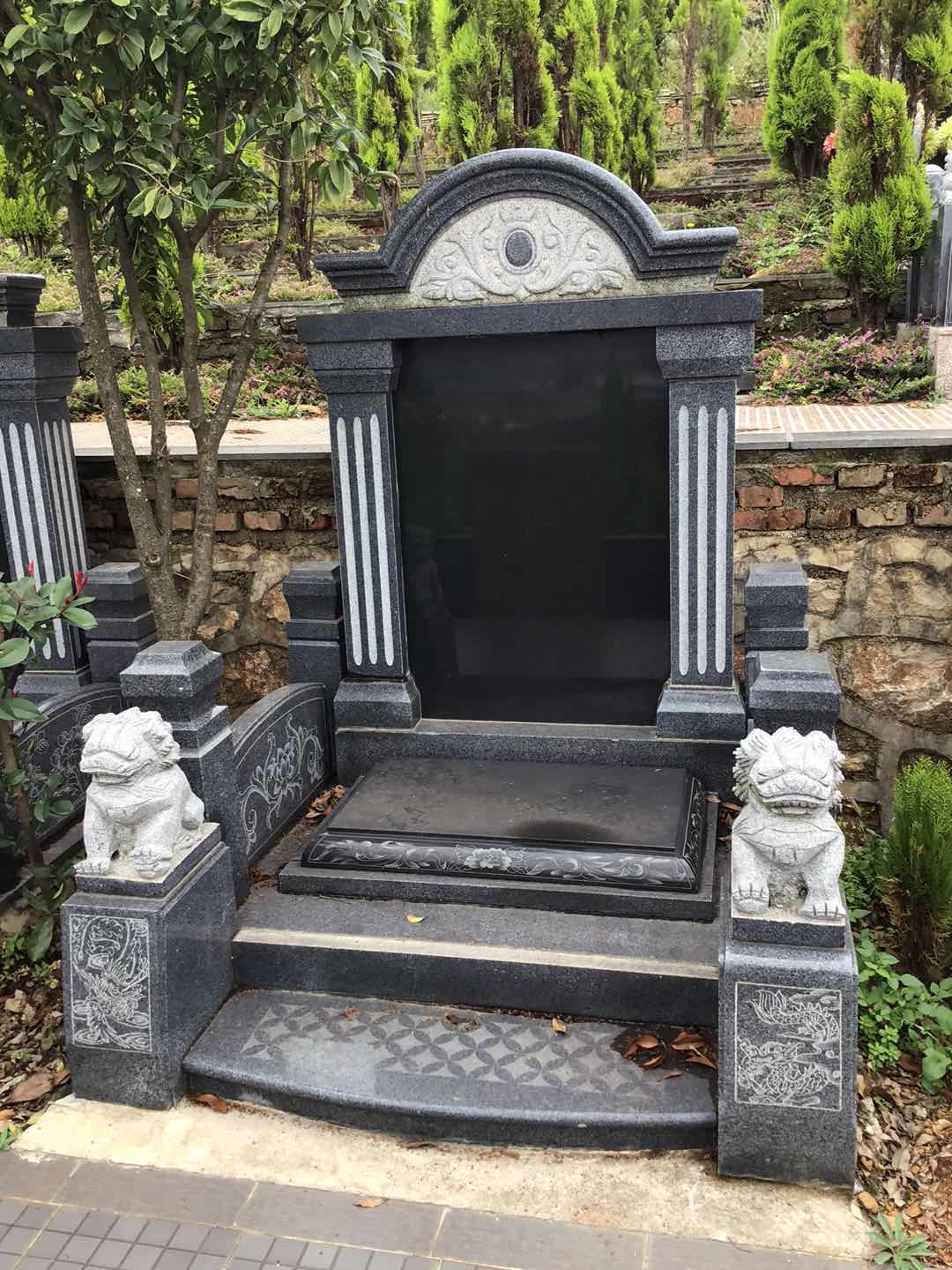昆明长松园墓碑